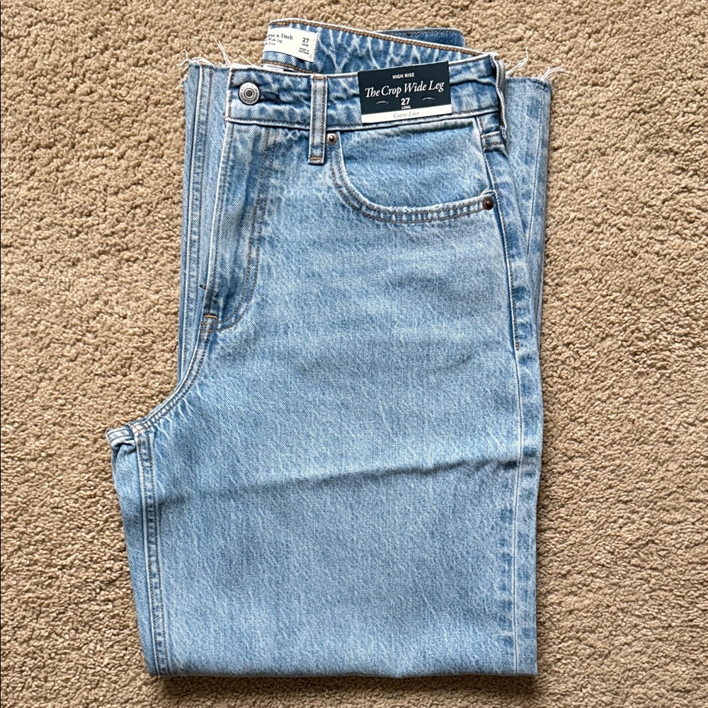 Abercrombie & Fitch Light Blue Cropped Wide Leg Jeans 27